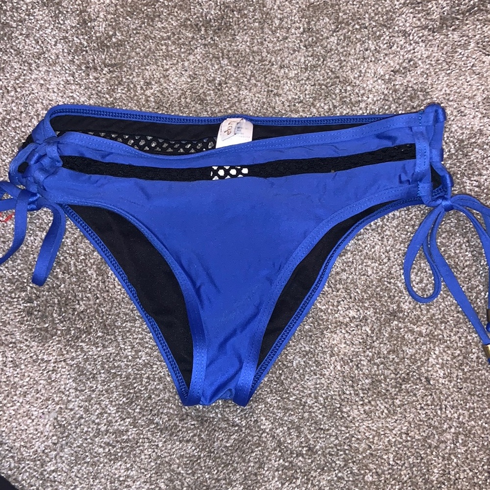 ella miss bikini bottoms